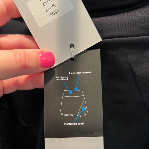 Levelwear Black Golf Skort - Picture 3 of 3